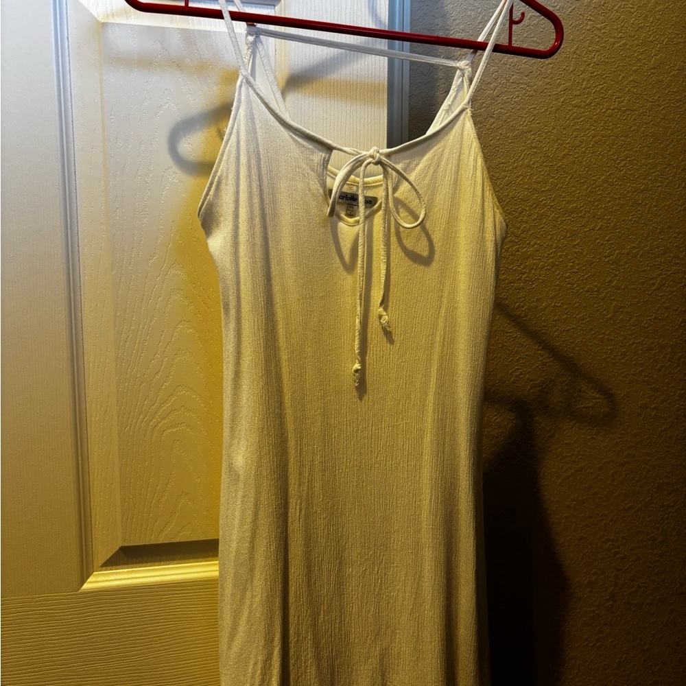 Charlotte Russe White Dress
Size XS